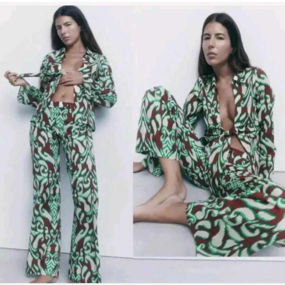 NWT ZARA Green Brown Cotton Mid Rise Straight Leg Front Zip Printed Pants Size S